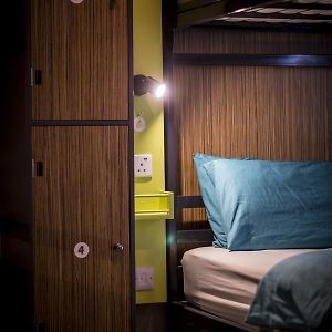Bed 4-Bed Female Dormitory Room